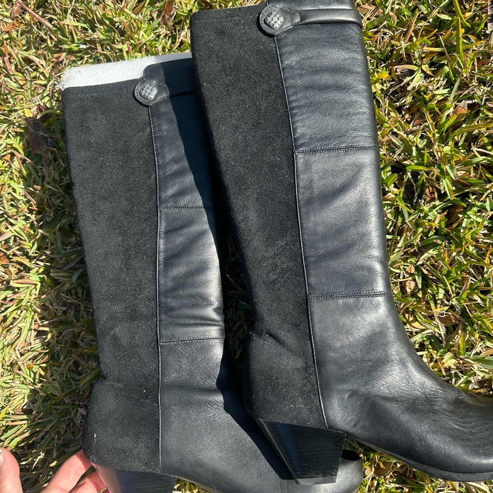 Black Knee-High Women's Boots - Picture 2 of 7